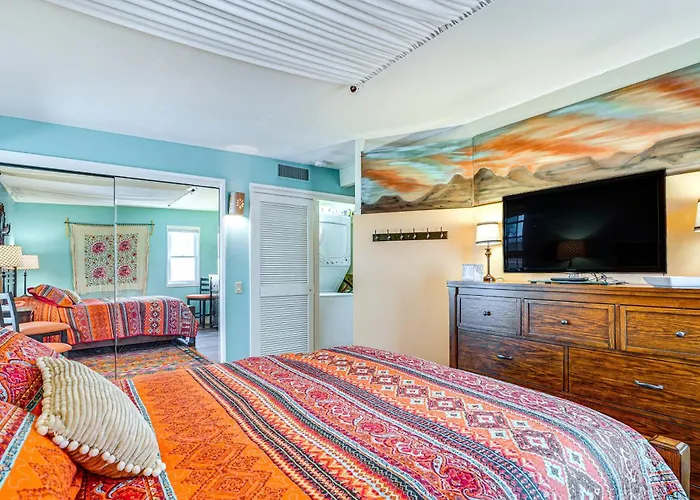 Charming Valley Townhome W/ Community Pool! Holiday home Green Valley