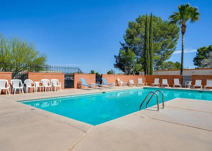 Charming Valley Townhome W/ Community Pool! Green Valley