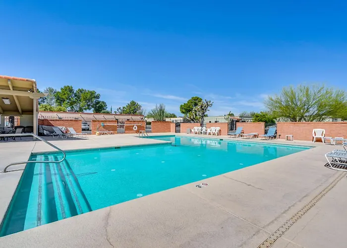 Charming Valley Townhome W/ Community Pool! Green Valley